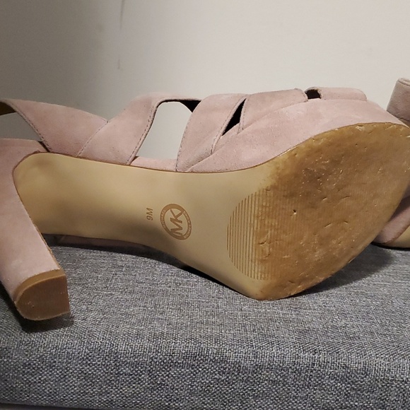 MK HEELS 👠 - Picture 5 of 7